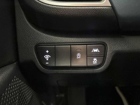Used 2021 Kia Seltos S FWD image 11