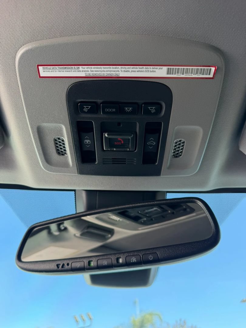 Used 2021 Toyota Camry XSE FWD image 29