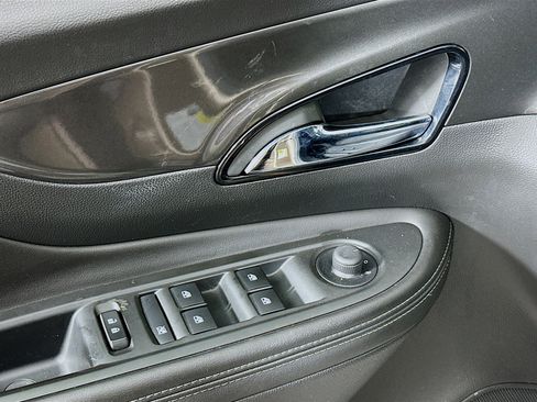 Used 2018 Buick Encore Preferred image 15