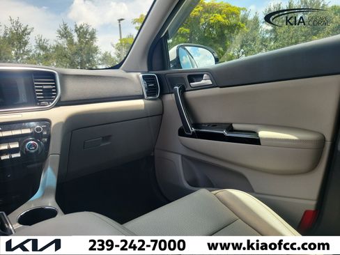Used 2020 Kia Sportage EX FWD image 15