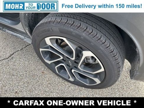 Used 2025 Chevrolet Trax RS w/ Sunroof Package image 32