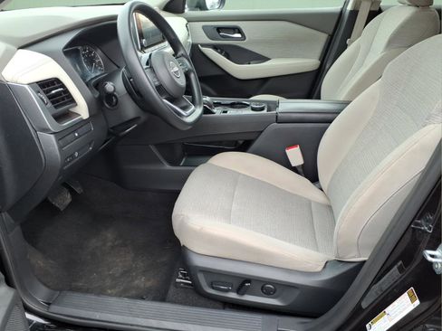 Used 2023 Nissan Rogue SV image 17