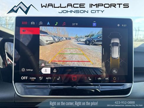 New 2026 Volkswagen GTI SE FWD image 16