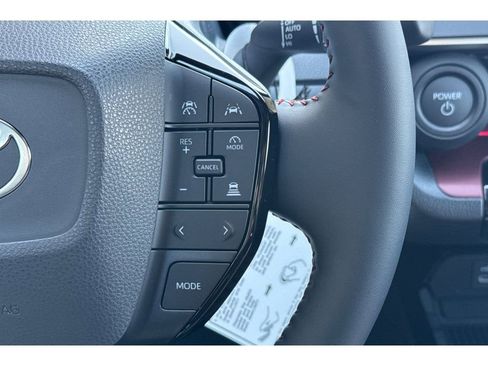 New 2026 Toyota Prius Plug-In Hybrid FWD image 26