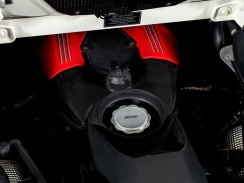 Certified 2019 Ferrari 488 Spider RWD image 10