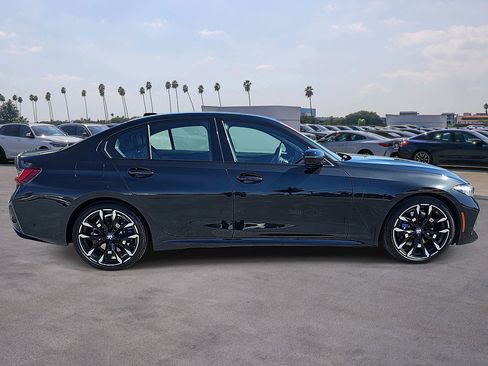 Used 2025 BMW 330i xDrive Sedan w/ M Sport Package AWD/4WD image 4