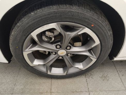 Used 2024 Chevrolet Malibu LT image 31