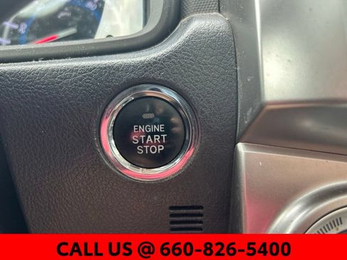 Used 2018 Toyota 4Runner Limited AWD/4WD image 19