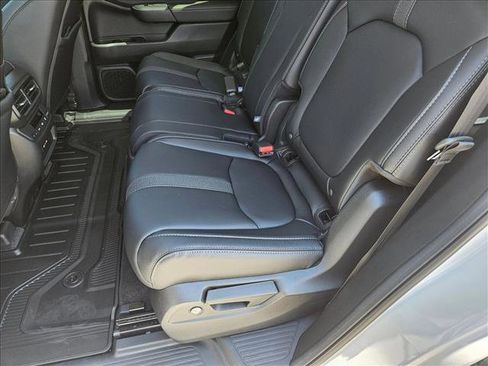 New 2025 Honda Pilot Touring image 18