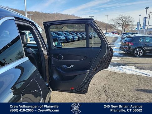 Used 2021 Mercedes-Benz GLC 300 4MATIC image 48