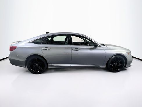 Used 2022 Honda Accord Sport image 4