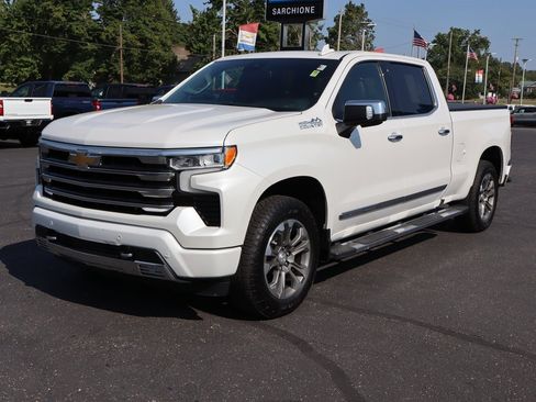 Used 2023 Chevrolet Silverado 1500 High Country w/ Z71 Off-Road Package image 31