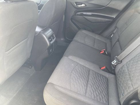 Used 2018 Chevrolet Equinox LT image 18