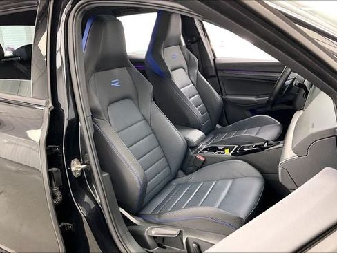 Used 2023 Volkswagen Golf R AWD/4WD image 7