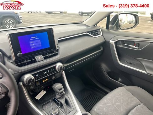 Certified 2025 Toyota RAV4 XLE w/ Convenience Package image 19