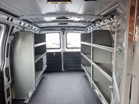 New 2025 Chevrolet Express 3500 w/ Driver Convenience Package image 6