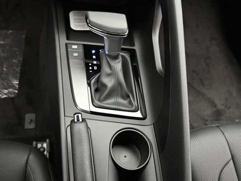 New 2026 Hyundai Elantra SEL Sport FWD image 23