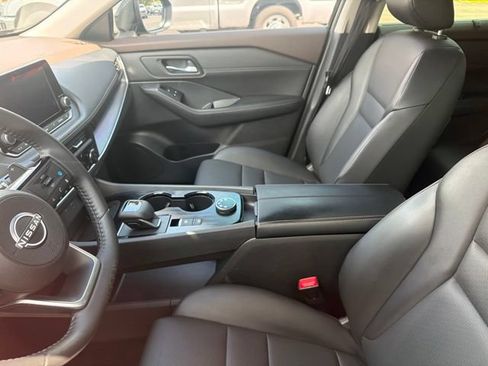 Used 2023 Nissan Rogue SV w/ SV Premium B Package AWD/4WD image 7