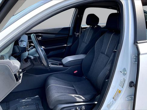 Used 2024 Honda Accord Sport image 7