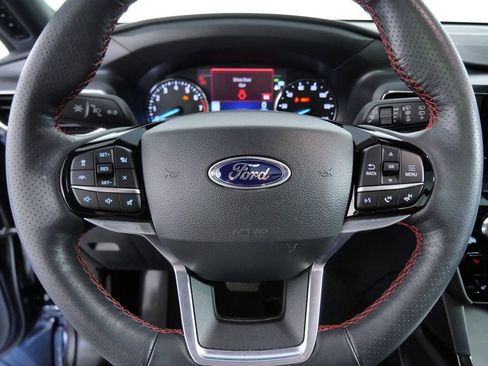Used 2023 Ford Explorer ST-Line w/ Class IV Trailer Tow Package AWD/4WD image 27