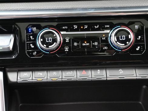New 2026 GMC Sierra 1500 Denali AWD/4WD image 18