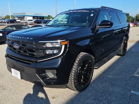 Used 2026 Ford Expedition Max Active RWD image 4