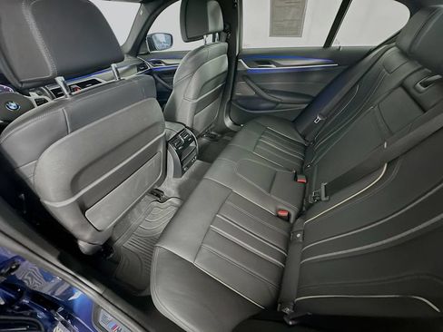 Used 2023 BMW M550i xDrive w/ Shadowloine Package AWD/4WD image 33