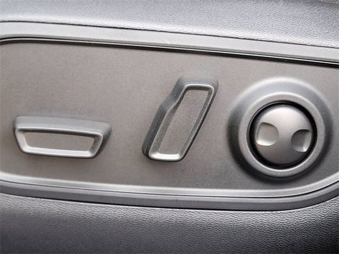 Used 2025 Jeep Wagoneer S Limited image 8