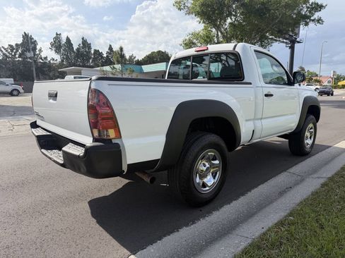 Used 2014 Toyota Tacoma 4x4 Regular Cab image 6