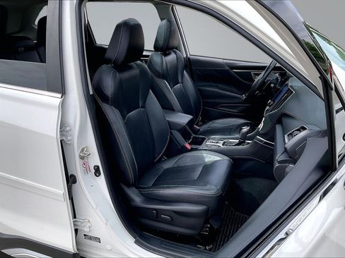 Used 2020 Subaru Forester Touring AWD/4WD image 7