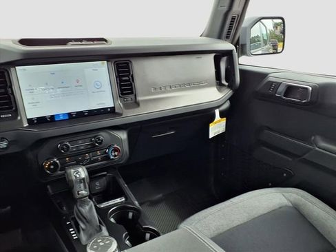 New 2025 Ford Bronco 4-Door AWD/4WD image 10