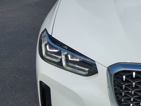 Used 2022 BMW X4 xDrive30i w/ M Sport Package 2 image 10