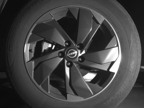 Used 2025 Nissan Rogue SV image 12