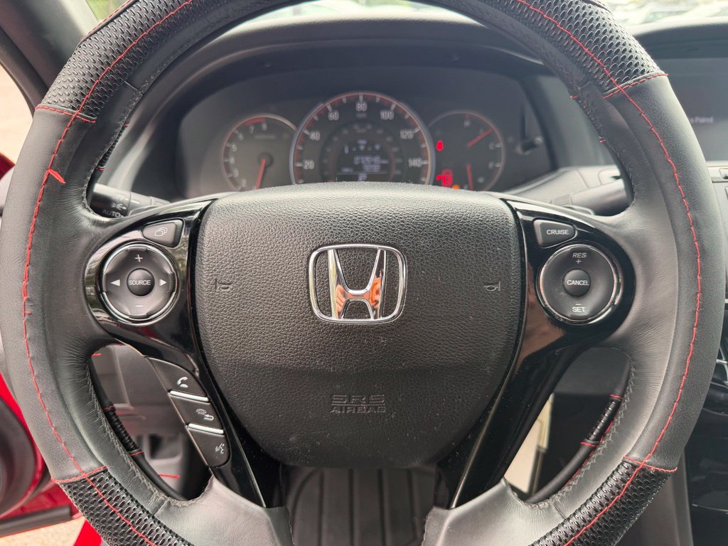 Used 2017 Honda Accord Sport image 11