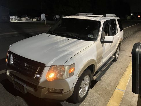 Used 2007 Ford Explorer Eddie Bauer AWD/4WD image 2
