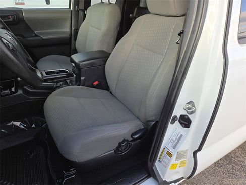 Used 2020 Toyota Tacoma SR image 22