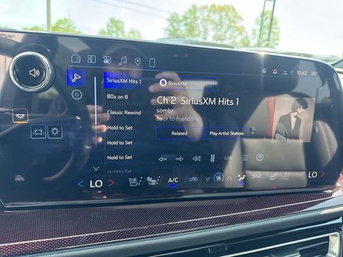 New 2026 Chevrolet Traverse RS image 16