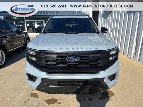 Used 2025 Ford Expedition Max Active AWD/4WD image 7