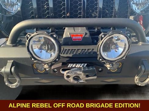 Used 2023 Jeep Gladiator Sport AWD/4WD image 10