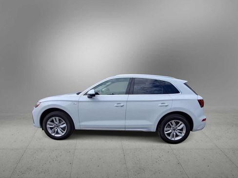 Used 2023 Audi Q5 2.0T Premium w/ Convenience Package AWD/4WD image 5