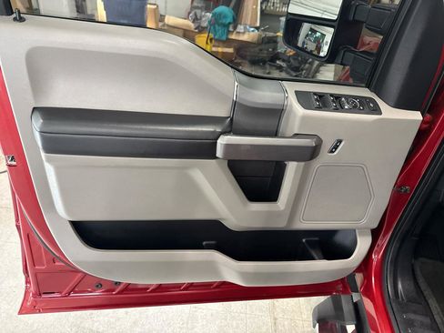 Used 2021 Ford F250 XLT w/ XLT Premium Package AWD/4WD image 29