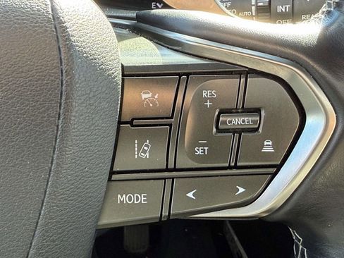 Used 2023 Lexus LX 600 4WD w/ Luxury Package image 24