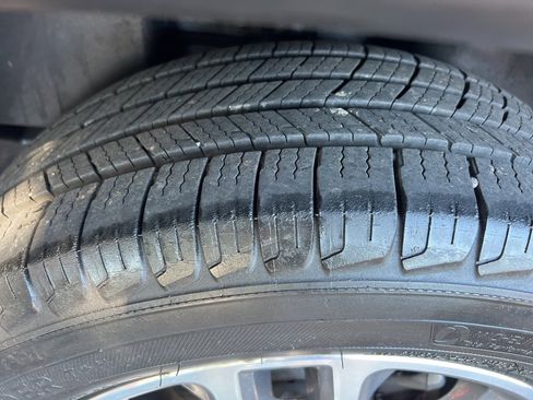 Used 2018 Jeep Compass Latitude w/ Popular Equipment Group image 10