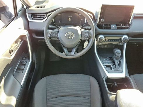 Used 2023 Toyota RAV4 LE image 12
