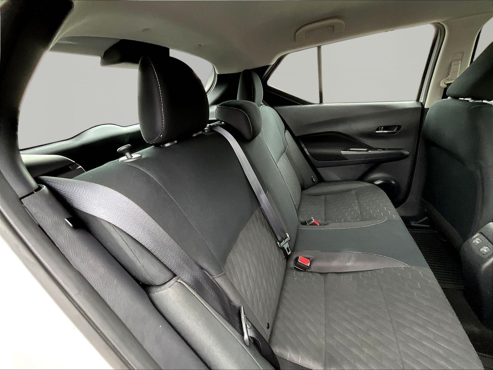 Used 2024 Nissan Kicks SV FWD image 25