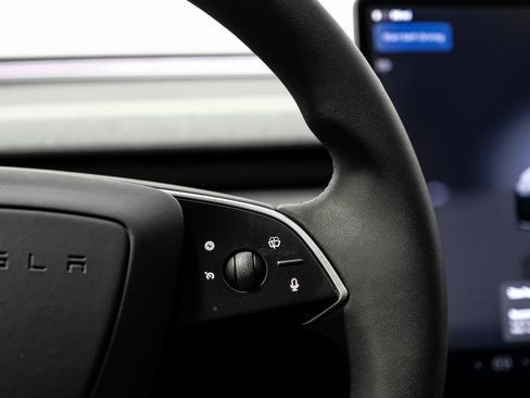 Used 2025 Tesla Model 3 Long Range image 19