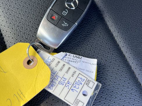 Certified 2025 Mercedes-Benz GLS 450 4MATIC image 38