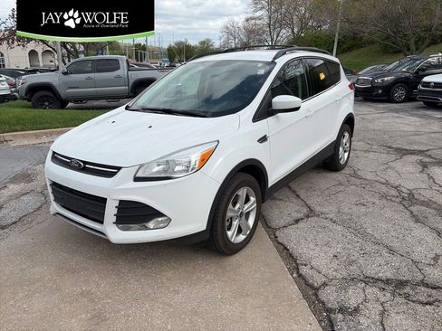 Used 2013 Ford Escape SE image 1