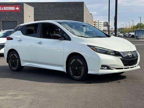 Certified 2025 Nissan Leaf SV Plus FWD image 9