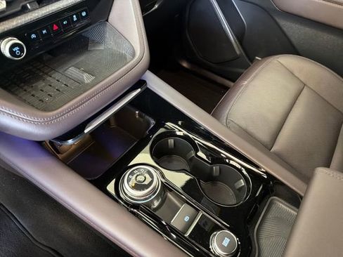 Used 2025 Ford Explorer Platinum w/ LUX Leather Package image 27